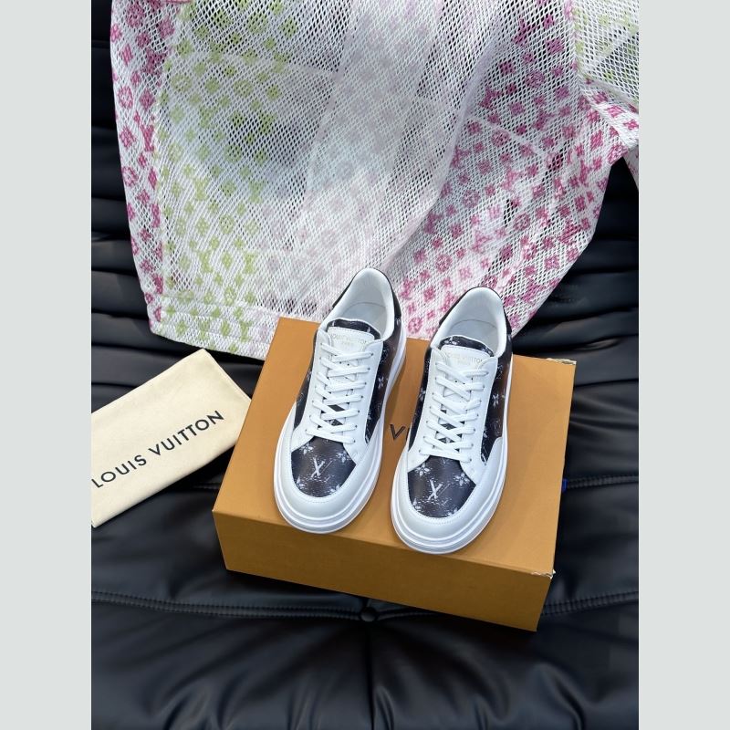 l**is V*t*n sneakers
